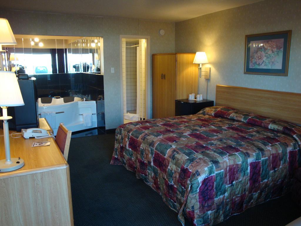 Grand Rapids Inn Wyoming Exterior photo