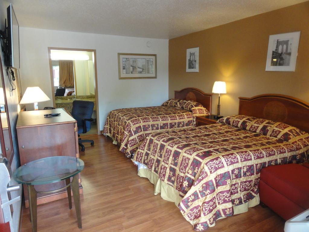 Grand Rapids Inn Wyoming Exterior photo