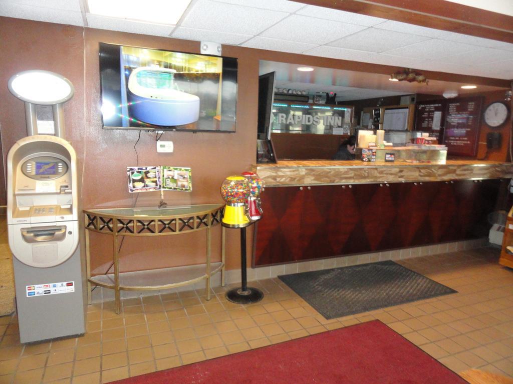 Grand Rapids Inn Wyoming Exterior photo